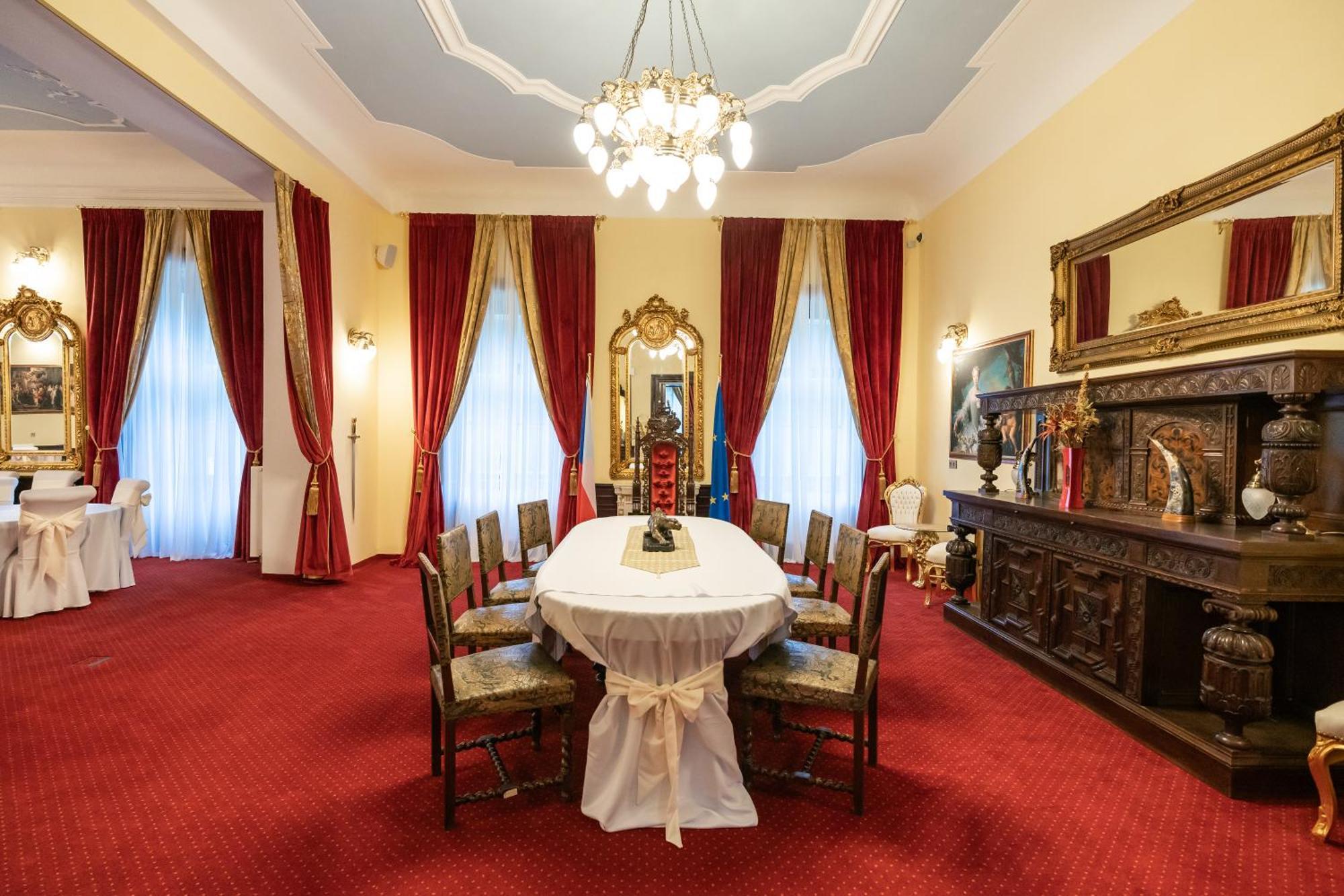 Zamek D'Este Chlum u Trebone Exteriér fotografie